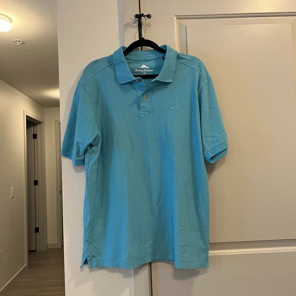 Tommy Bahama blue button t shirt